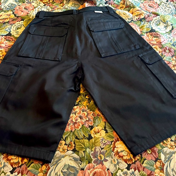 NOIZ MENS CARGO SHORTS - Picture 3 of 5
